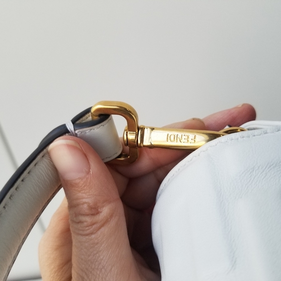 Authentic Fendi Baguette white off white with 2 detachable straps and dust bag - Picture 11 of 16